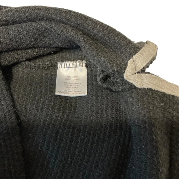 Jadelynn Brooke Navy Blue Sweater, Medium - Picture 9 of 9